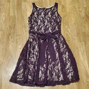 Danny and Nicole Elegant Plum Lace Overlay Dress Womens Size 8